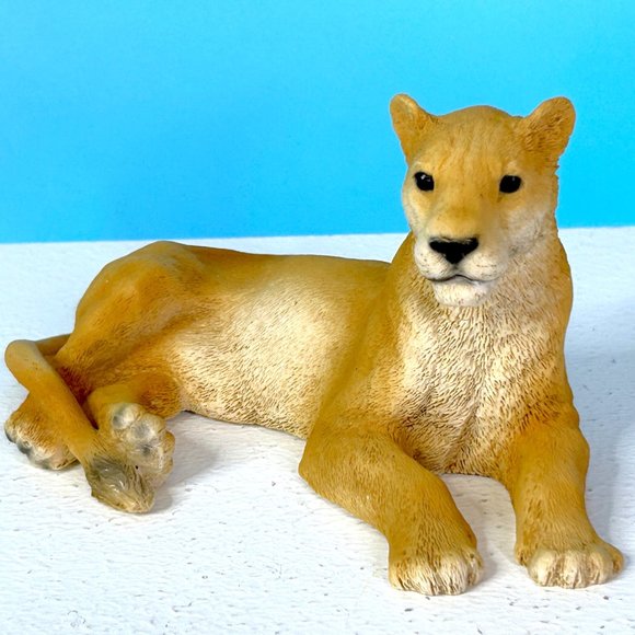 Vintage 1988‎ Castagna Italy Lion Lioness 6.25"x3" Beautifully Detailed Figurine - Picture 5 of 8